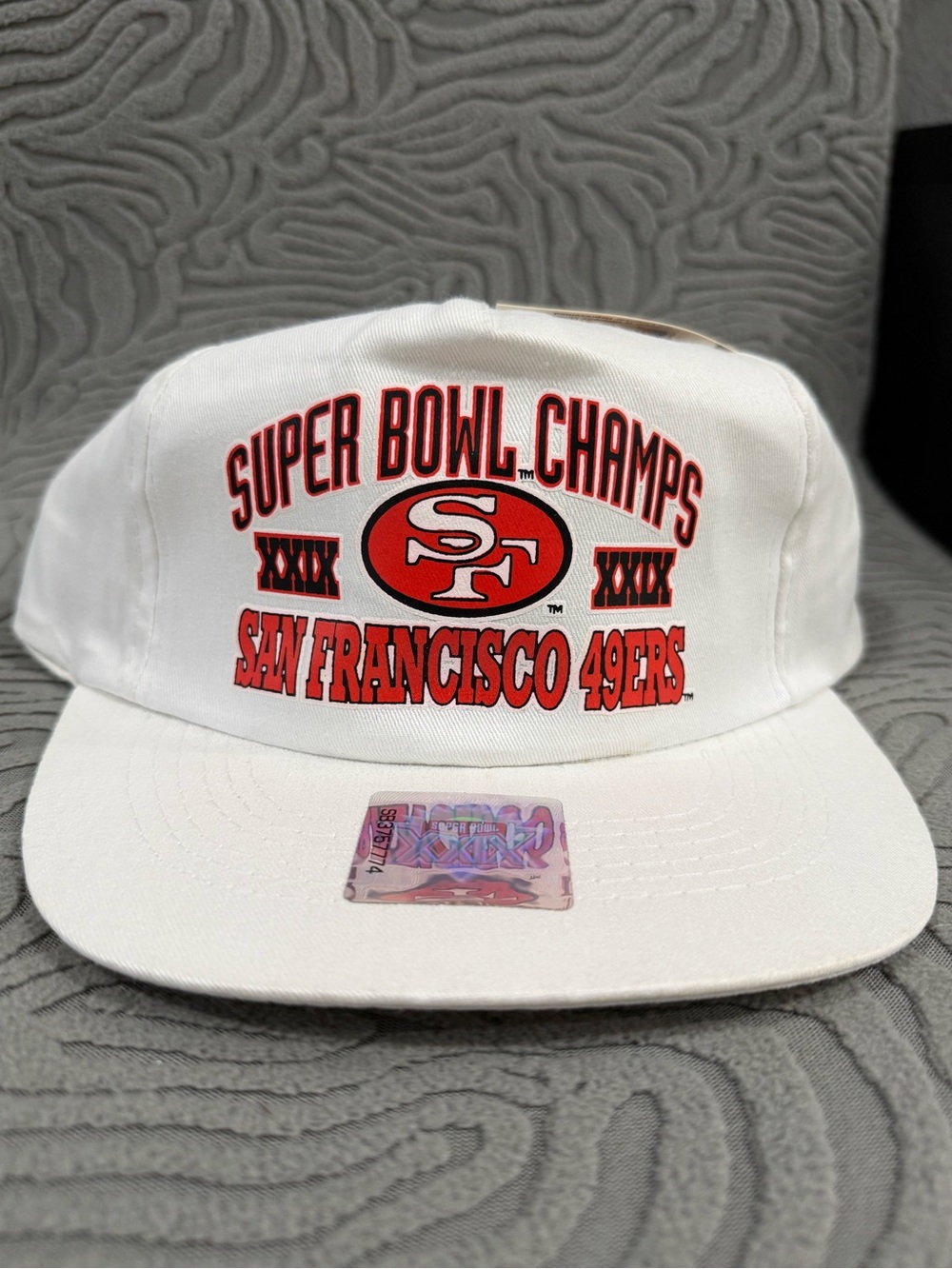 LOGO 7 White San Francisco 49ers Super Bowl Champs Vintage Snapback XXIX
